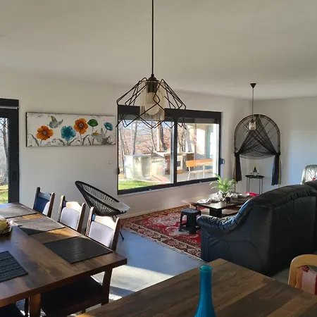 Aria Villa *